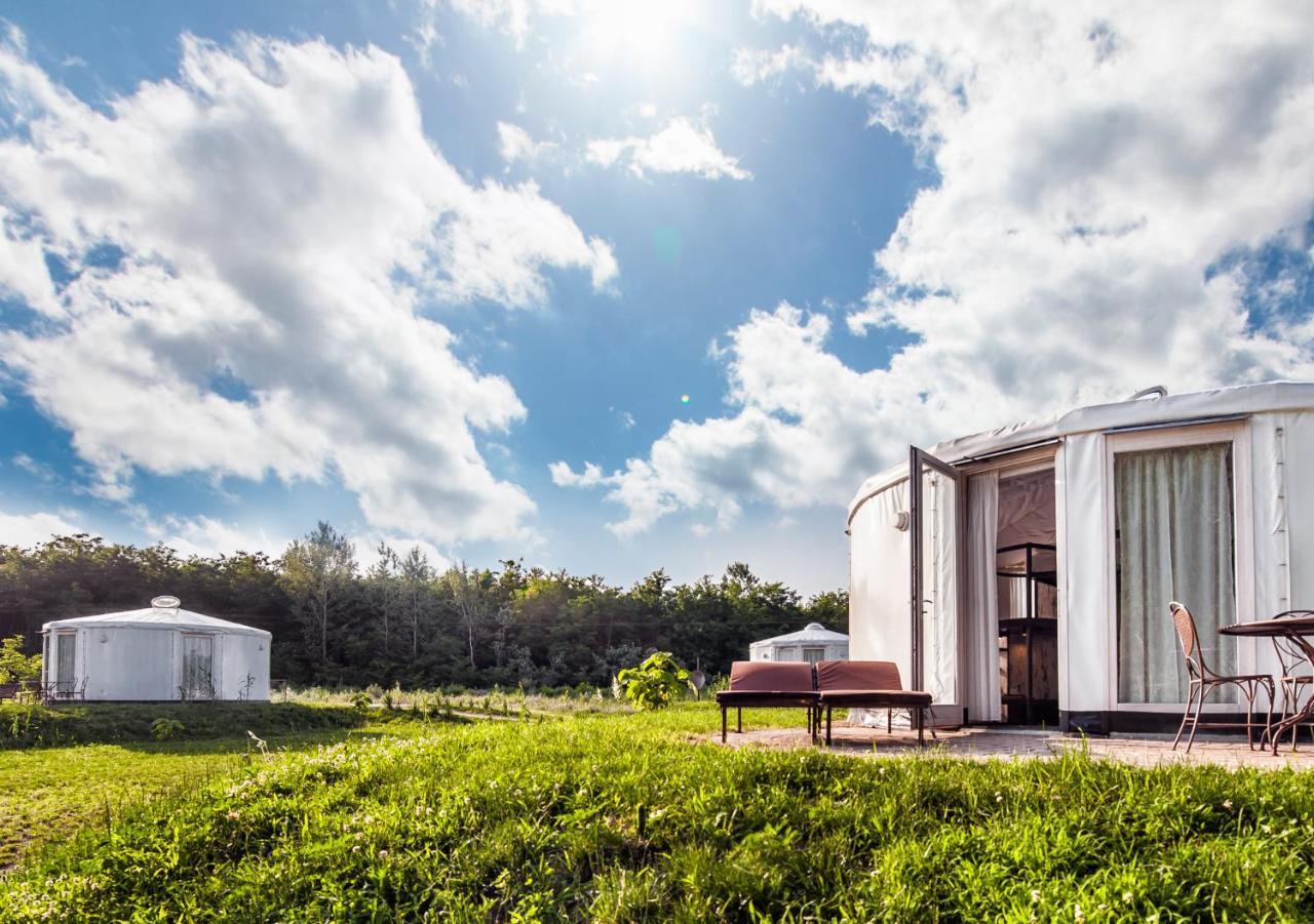 Homoki Lodge Bed & Beyond Glamping (Adults Only) Ruzsa エクステリア 写真